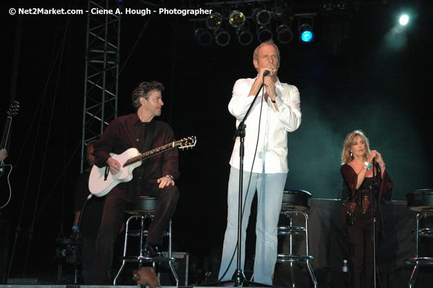 Michael Bolton - Air Jamaica Jazz & Blues Festival 2007 - The Art of Music -  Thursday, January 25th - 10th Anniversary - Air Jamaica Jazz & Blues Festival 2007 - The Art of Music - Tuesday, January 23 - Saturday, January 27, 2007, The Aqueduct on Rose Hall, Montego Bay, Jamaica - Negril Travel Guide, Negril Jamaica WI - http://www.negriltravelguide.com - info@negriltravelguide.com...!