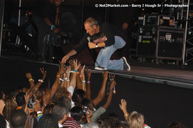 Michael Bolton - Air Jamaica Jazz & Blues Festival 2007 - The Art of Music -  Thursday, January 25th - 10th Anniversary - Air Jamaica Jazz & Blues Festival 2007 - The Art of Music - Tuesday, January 23 - Saturday, January 27, 2007, The Aqueduct on Rose Hall, Montego Bay, Jamaica - Negril Travel Guide, Negril Jamaica WI - http://www.negriltravelguide.com - info@negriltravelguide.com...!