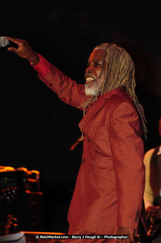 Billy Ocean at the Air Jamaica Jazz and Blues Festival 2008 The Art of Music - Saturday, January 26, 2008 - Air Jamaica Jazz & Blues 2008 The Art of Music venue at the Aqaueduct on Rose Hall Resort & Counrty Club, Montego Bay, St. James, Jamaica W.I. - Thursday, January 24 - Saturday, January 26, 2008 - Photographs by Net2Market.com - Claudine Housen & Barry J. Hough Sr, Photographers - Negril Travel Guide, Negril Jamaica WI - http://www.negriltravelguide.com - info@negriltravelguide.com...!