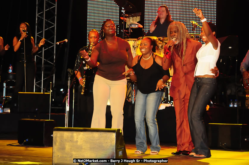 Billy Ocean at the Air Jamaica Jazz and Blues Festival 2008 The Art of Music - Saturday, January 26, 2008 - Air Jamaica Jazz & Blues 2008 The Art of Music venue at the Aqaueduct on Rose Hall Resort & Counrty Club, Montego Bay, St. James, Jamaica W.I. - Thursday, January 24 - Saturday, January 26, 2008 - Photographs by Net2Market.com - Claudine Housen & Barry J. Hough Sr, Photographers - Negril Travel Guide, Negril Jamaica WI - http://www.negriltravelguide.com - info@negriltravelguide.com...!