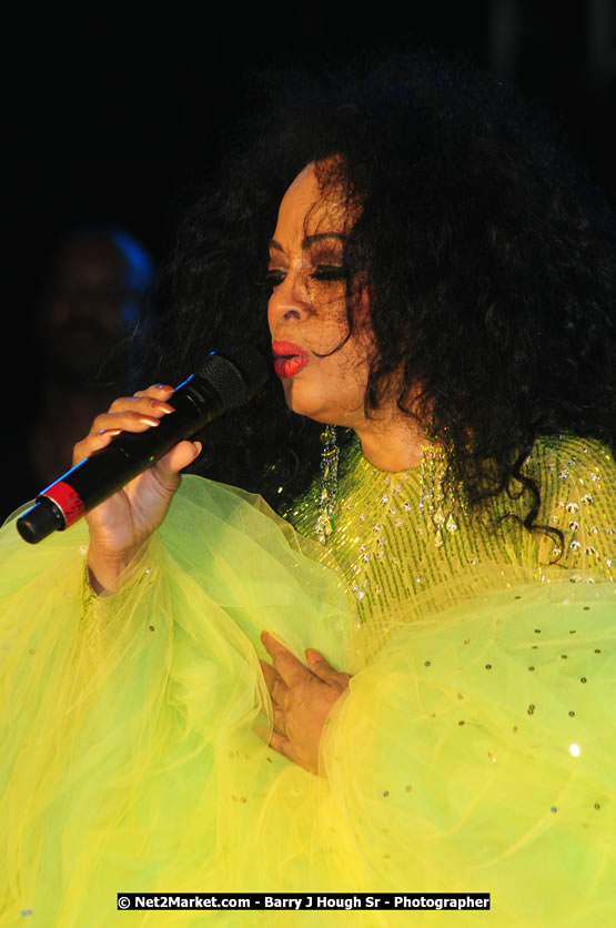 Diana Ross at the Air Jamaica Jazz and Blues Festival 2008 The Art of Music - Saturday, January 26, 2008 - Air Jamaica Jazz & Blues 2008 The Art of Music venue at the Aqaueduct on Rose Hall Resort & Counrty Club, Montego Bay, St. James, Jamaica W.I. - Thursday, January 24 - Saturday, January 26, 2008 - Photographs by Net2Market.com - Claudine Housen & Barry J. Hough Sr, Photographers - Negril Travel Guide, Negril Jamaica WI - http://www.negriltravelguide.com - info@negriltravelguide.com...!