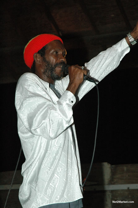 Reggae Superstar - Bush Man @ Bourbon Beach with Boddy Dread & Singing Honour - Presented by Our Music Promotions - Omar & Ama-Donna - Saturday, May 14, 2005 - Negril Travel Guide, Negril Jamaica WI - http://www.negriltravelguide.com - info@negriltravelguide.com...!