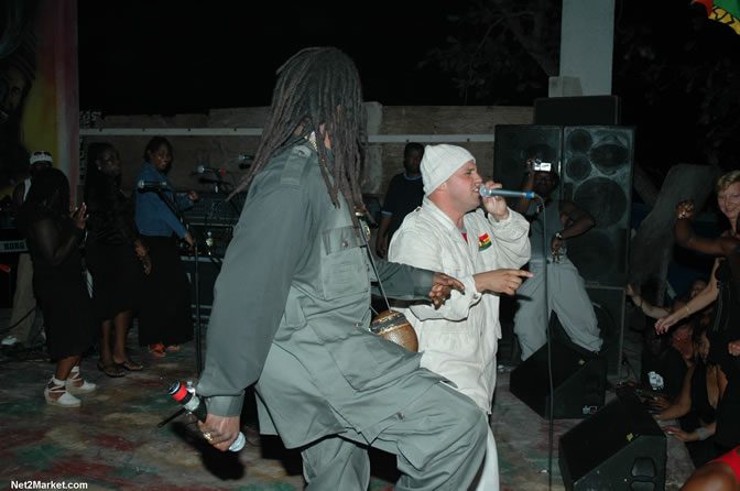 The Messenger, Reggae Super Star - Luciano - Gregory Isaacs - Bobby Dread - Swallow - backed by the Indika Band - Boubon Beach Restaurant, Beach Bar & Oceanfront Accommodations - Negril Travel Guide, Negril Jamaica WI - http://www.negriltravelguide.com - info@negriltravelguide.com...!