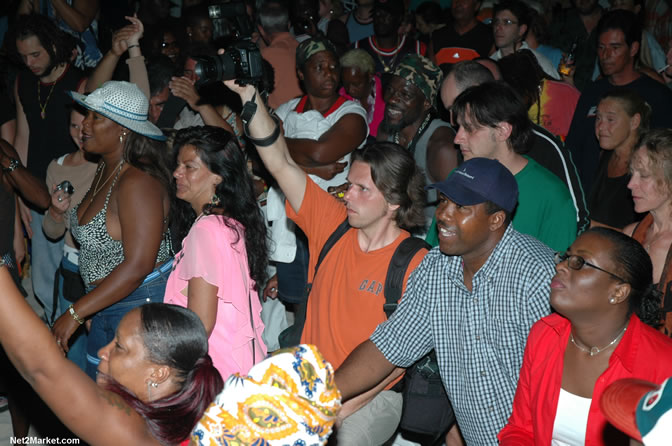 The Messenger, Reggae Super Star - Luciano - Gregory Isaacs - Bobby Dread - Swallow - backed by the Indika Band - Boubon Beach Restaurant, Beach Bar & Oceanfront Accommodations - Negril Travel Guide, Negril Jamaica WI - http://www.negriltravelguide.com - info@negriltravelguide.com...!