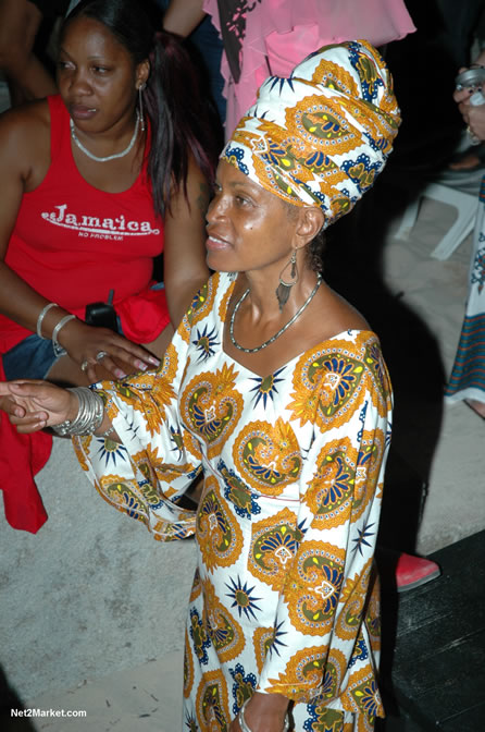 The Messenger, Reggae Super Star - Luciano - Gregory Isaacs - Bobby Dread - Swallow - backed by the Indika Band - Boubon Beach Restaurant, Beach Bar & Oceanfront Accommodations - Negril Travel Guide, Negril Jamaica WI - http://www.negriltravelguide.com - info@negriltravelguide.com...!