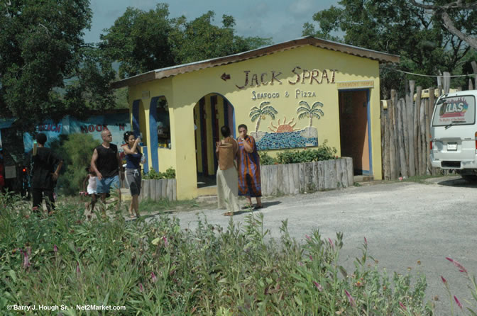 A Photo Story of Calabash 2005 - 5th Anniversary - @ Jakes, Treasure Beach - May 27th to 29th, 2005 - Negril Travel Guide, Negril Jamaica WI - http://www.negriltravelguide.com - info@negriltravelguide.com...!