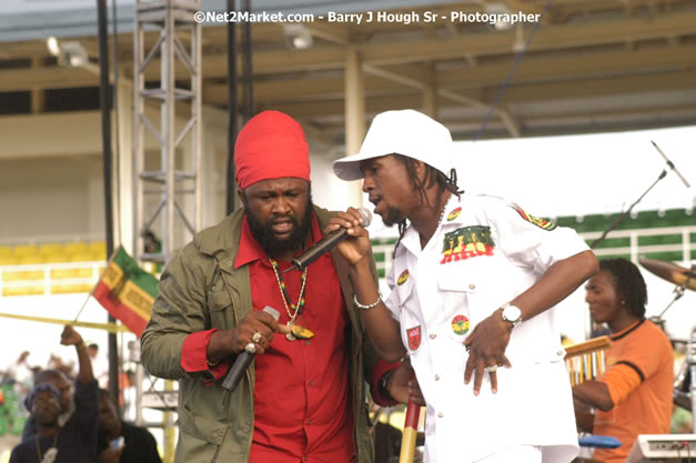 Jah Cure - Cure Fest 2007 - Longing For Concert at Trelawny Multi Purpose Stadium, Trelawny, Jamaica - Sunday, October 14, 2007 - Cure Fest 2007 October 12th-14th, 2007 Presented by Danger Promotions, Iyah Cure Promotions, and Brass Gate Promotions - Alison Young, Publicist - Photographs by Net2Market.com - Barry J. Hough Sr, Photographer - Negril Travel Guide, Negril Jamaica WI - http://www.negriltravelguide.com - info@negriltravelguide.com...!