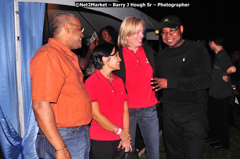 Minister of Tourism, Edmund Bartlett @ Jamaica Jazz and Blues Festival 2009 - Presented by Air Jamaica - Thursday, January 22, 2009 - Venue at the Aqueduct on Rose Hall Resort &amp; Country Club, Montego Bay, Jamaica - Thursday, January 22 - Saturday, January 24, 2009 - Photographs by Net2Market.com - Barry J. Hough Sr, Photographer/Photojournalist - Negril Travel Guide, Negril Jamaica WI - http://www.negriltravelguide.com - info@negriltravelguide.com...!