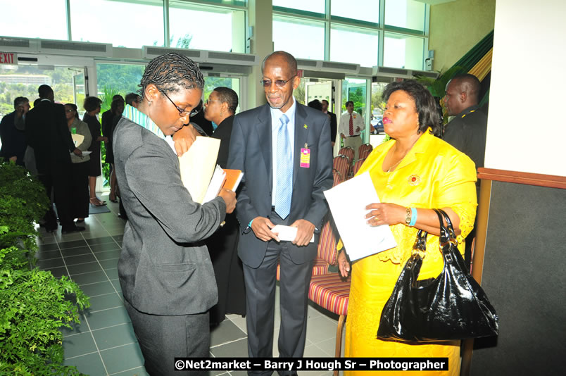 The Unveiling Of The Commemorative Plaque By The Honourable Prime Minister, Orette Bruce Golding, MP, And Their Majesties, King Juan Carlos I And Queen Sofia Of Spain - On Wednesday, February 18, 2009, Marking The Completion Of The Expansion Of Sangster International Airport, Venue at Sangster International Airport, Montego Bay, St James, Jamaica - Wednesday, February 18, 2009 - Photographs by Net2Market.com - Barry J. Hough Sr, Photographer/Photojournalist - Negril Travel Guide, Negril Jamaica WI - http://www.negriltravelguide.com - info@negriltravelguide.com...!