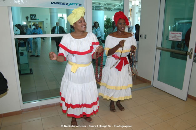 MBJ Airports Limited Welcomes WestJet Airlines - Inaugural Scheduled Service From Toronto Pearsons International Airport - Monday, December 10, 2007 - Sangster International Airport - MBJ Airports Limited, Montego Bay, Jamaica W.I. - Photographs by Net2Market.com - Barry J. Hough Sr, Photographer - Negril Travel Guide, Negril Jamaica WI - http://www.negriltravelguide.com - info@negriltravelguide.com...!