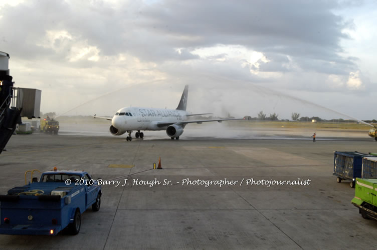 US Airways Inaugurtes New Service from Phoenix Sky Harbor International Airport to Sangster International Airport, Friday, December 18, 2009, Sangster International Airport, Montego Bay, St. James, Jamaica W.I. - Photographs by Net2Market.com - Barry J. Hough Sr, Photographer/Photojournalist - The Negril Travel Guide - Negril's and Jamaica's Number One Concert Photography Web Site with over 40,000 Jamaican Concert photographs Published -  Negril Travel Guide, Negril Jamaica WI - http://www.negriltravelguide.com - info@negriltravelguide.com...!