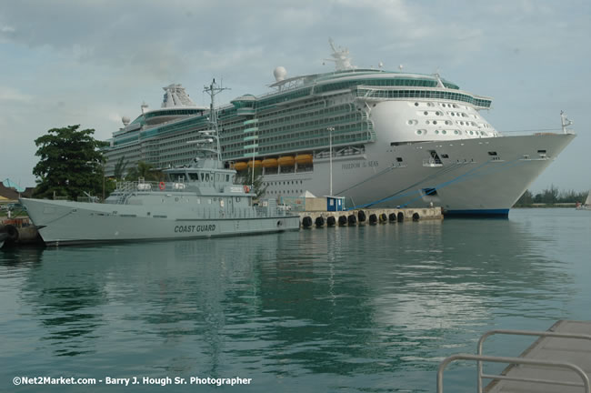 MS Freedom Of The Seas [Royal Caribbean International's - Newest Vessel] Plaques &amp; Keys Ceremony in order to commemorate its first arrival at the Port Montego Bay Photos - Negril Travel Guide, Negril Jamaica WI - http://www.negriltravelguide.com - info@negriltravelguide.com...!