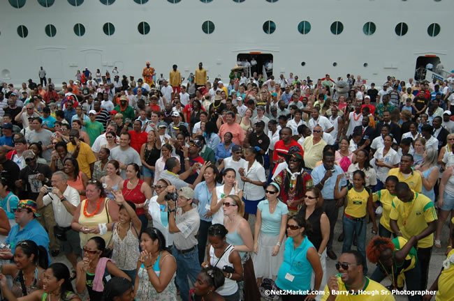 MS Freedom Of The Seas [Royal Caribbean International's - Newest Vessel] Plaques &amp; Keys Ceremony in order to commemorate its first arrival at the Port Montego Bay Photos - Negril Travel Guide, Negril Jamaica WI - http://www.negriltravelguide.com - info@negriltravelguide.com...!