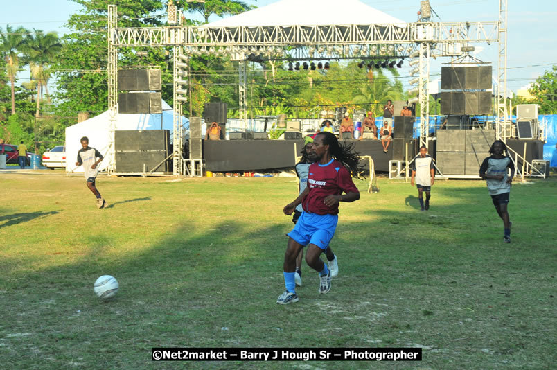 Marley Magic Traffic Jam - Celebrity Football @ Spring Break - Saturday, March 21, 2009 - Also Featuring: Kelley, Capleton, Junior Reid, Spragga Benz, Wayne Marshall, Munga, Romaine Virgo,Embee, Bango Herman, Flava K, Whisky Baggio, Andrew and Wadda Blood, Black Am I, Packa, Venue at Waz Beach, Norman Manley Boulevard, Negril Westmoreland, Jamaica - Saturday, March 21, 2009 - Photographs by Net2Market.com - Barry J. Hough Sr, Photographer/Photojournalist - Negril Travel Guide, Negril Jamaica WI - http://www.negriltravelguide.com - info@negriltravelguide.com...!