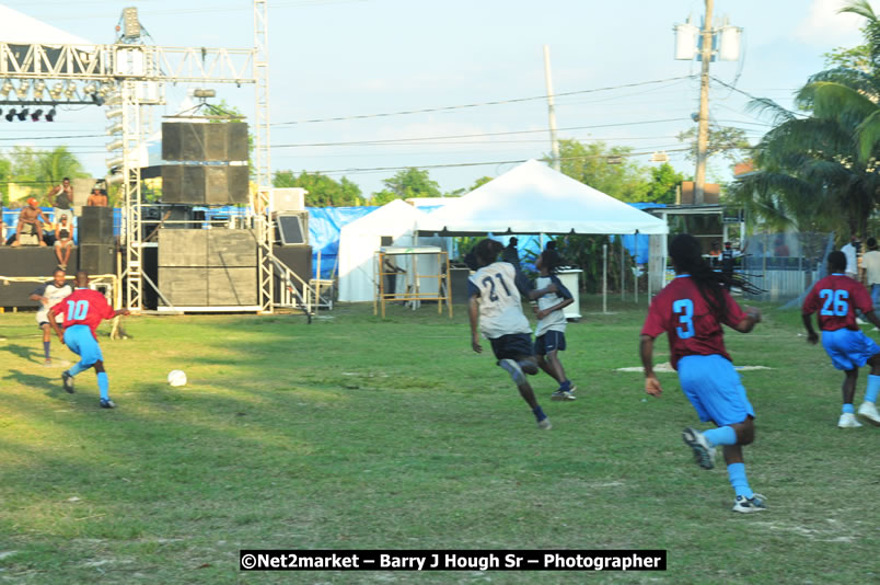 Marley Magic Traffic Jam - Celebrity Football @ Spring Break - Saturday, March 21, 2009 - Also Featuring: Kelley, Capleton, Junior Reid, Spragga Benz, Wayne Marshall, Munga, Romaine Virgo,Embee, Bango Herman, Flava K, Whisky Baggio, Andrew and Wadda Blood, Black Am I, Packa, Venue at Waz Beach, Norman Manley Boulevard, Negril Westmoreland, Jamaica - Saturday, March 21, 2009 - Photographs by Net2Market.com - Barry J. Hough Sr, Photographer/Photojournalist - Negril Travel Guide, Negril Jamaica WI - http://www.negriltravelguide.com - info@negriltravelguide.com...!