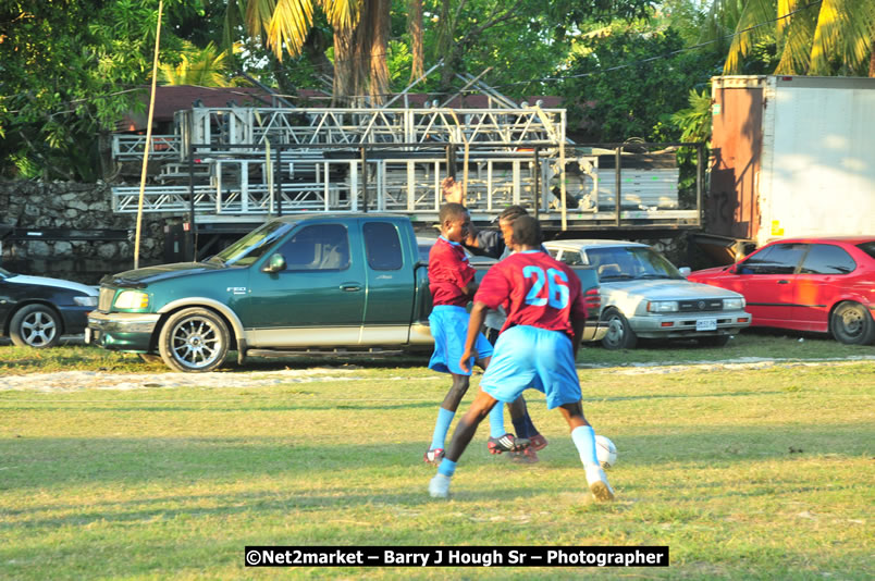 Marley Magic Traffic Jam - Celebrity Football @ Spring Break - Saturday, March 21, 2009 - Also Featuring: Kelley, Capleton, Junior Reid, Spragga Benz, Wayne Marshall, Munga, Romaine Virgo,Embee, Bango Herman, Flava K, Whisky Baggio, Andrew and Wadda Blood, Black Am I, Packa, Venue at Waz Beach, Norman Manley Boulevard, Negril Westmoreland, Jamaica - Saturday, March 21, 2009 - Photographs by Net2Market.com - Barry J. Hough Sr, Photographer/Photojournalist - Negril Travel Guide, Negril Jamaica WI - http://www.negriltravelguide.com - info@negriltravelguide.com...!