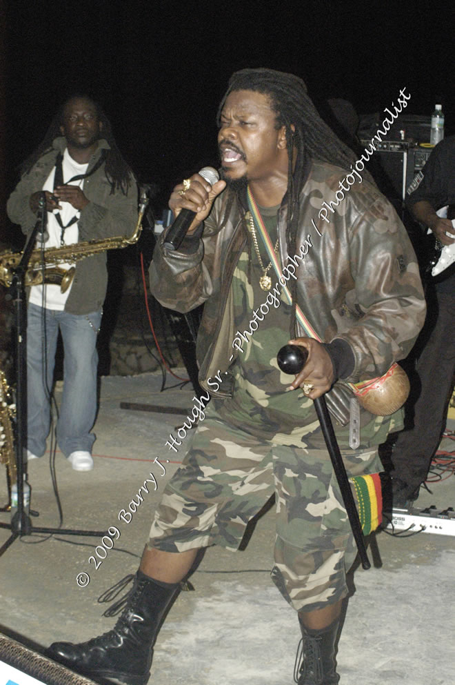  Luciano "Live in Concert" Negril Escape Resort & Spa, Openning Acts: Justice Merchant, and Timmi Burrell, Backing Band: JAH Messenjah, One Love Reggae Summer Series, West End, Negril, Westmoreland, Jamaica W.I. - Tuesday, August 11, 2009 - Photographs by Barry J. Hough Sr. Photojournalist/Photograper - Photographs taken with a Nikon D70, D100, or D300 - Negril Travel Guide, Negril Jamaica WI - http://www.negriltravelguide.com - info@negriltravelguide.com...!