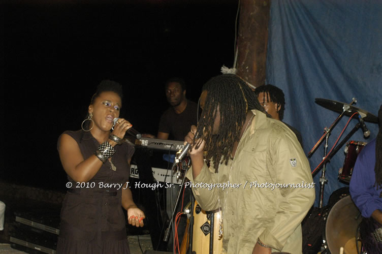 Etana - Live In Concert - One Love Reggae Concert Series 09/10 @ Negril Escape Resort and Spa, December 22, 2009, One Love Drive, West End, Negril, Westmoreland, Jamaica W.I. - Photographs by Net2Market.com - Barry J. Hough Sr, Photographer/Photojournalist - Negril Travel Guide, Negril Jamaica WI - http://www.negriltravelguide.com - info@negriltravelguide.com...!