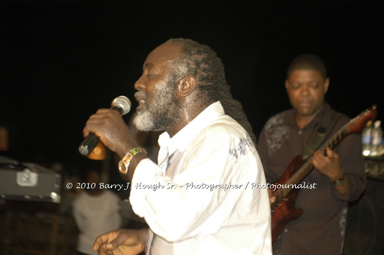 Freddy McGregor - Live In Concert @ Negril Escape Resort and Spa, One Love Drive, West End, Negril, Westmoreland, Jamaica W.I. - Photographs by Net2Market.com - Barry J. Hough Sr, Photographer/Photojournalist - Negril Travel Guide, Negril Jamaica WI - http://www.negriltravelguide.com - info@negriltravelguide.com...!