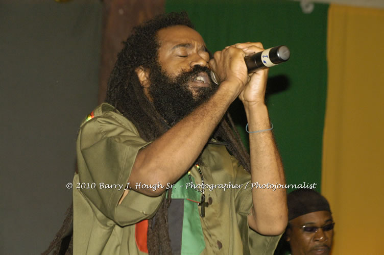 JAH Cure - Live In Concert @ Negril Escape Resort and Spa, December 15, 2009, One Love Drive, West End, Negril, Westmoreland, Jamaica W.I. - Photographs by Net2Market.com - Barry J. Hough Sr, Photographer/Photojournalist - Negril Travel Guide, Negril Jamaica WI - http://www.negriltravelguide.com - info@negriltravelguide.com...!