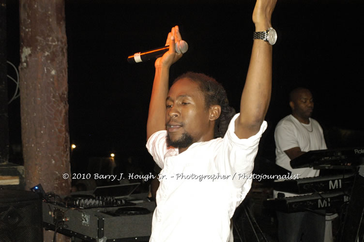 JAH Cure - Live In Concert @ Negril Escape Resort and Spa, December 15, 2009, One Love Drive, West End, Negril, Westmoreland, Jamaica W.I. - Photographs by Net2Market.com - Barry J. Hough Sr, Photographer/Photojournalist - Negril Travel Guide, Negril Jamaica WI - http://www.negriltravelguide.com - info@negriltravelguide.com...!