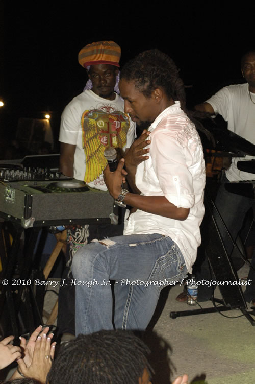 JAH Cure - Live In Concert @ Negril Escape Resort and Spa, December 15, 2009, One Love Drive, West End, Negril, Westmoreland, Jamaica W.I. - Photographs by Net2Market.com - Barry J. Hough Sr, Photographer/Photojournalist - Negril Travel Guide, Negril Jamaica WI - http://www.negriltravelguide.com - info@negriltravelguide.com...!