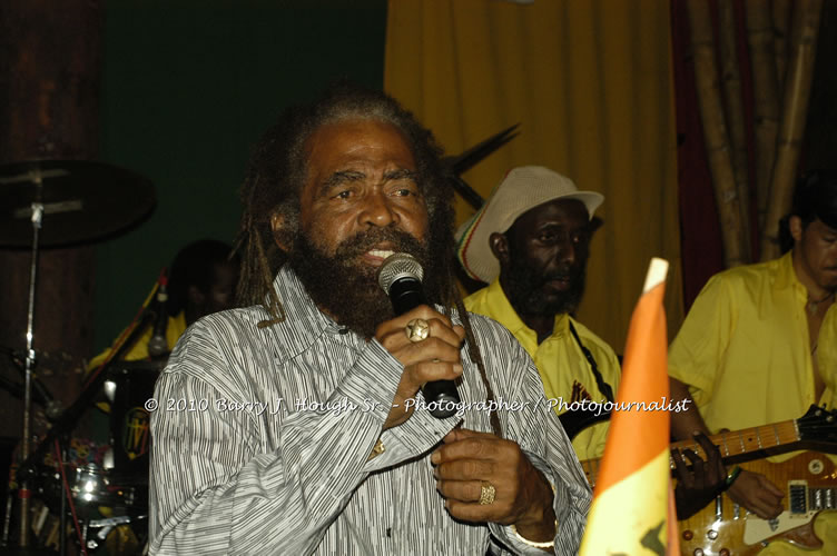 John Holt - Live in Concert - Also featuring Uprising Bank, plus DJ Gemini @ One Love Reggae Concerts Series 09/10 @ Negril Escape Resort & Spa, February 9, 2010, One Love Drive, West End, Negril, Westmoreland, Jamaica W.I. - Photographs by Net2Market.com - Barry J. Hough Sr, Photographer/Photojournalist - The Negril Travel Guide - Negril's and Jamaica's Number One Concert Photography Web Site with over 40,000 Jamaican Concert photographs Published -  Negril Travel Guide, Negril Jamaica WI - http://www.negriltravelguide.com - info@negriltravelguide.com...!