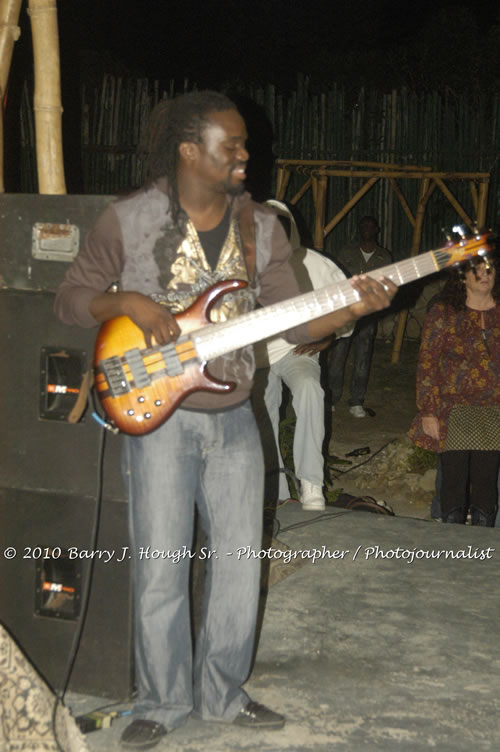 Queen Ifrica - Live In Concert - One Love Reggae Concert Series 09/10 @ Negril Escape Resort and Spa, January 5, 2010, One Love Drive, West End, Negril, Westmoreland, Jamaica W.I. - Photographs by Net2Market.com - Barry J. Hough Sr, Photographer/Photojournalist - Negril Travel Guide, Negril Jamaica WI - http://www.negriltravelguide.com - info@negriltravelguide.com...!