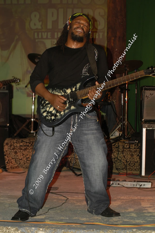  Sanchez - Live in Concert - at the One Love Reggae Concert Series 09/10 @ Negril Escape Resort & Spa - Also Featuring: Timmi Burrell and Justice Merchant- Backing Band Roots Warrior - DJ Gemini - MC Oliver Cargill, Negril Escape Resort & Spa, One Love Drive, West End, Negril, Westmoreland, Jamaica W.I. - Tuesday, November 24, 2009 - Photographs by Net2Market.com - Barry J. Hough Sr, Photographer / Photojournalist - Photos taken with a Nikon D70, D100, or D300 - Negril Travel Guide, Negril Jamaica WI - http://www.negriltravelguide.com - info@negriltravelguide.com...!