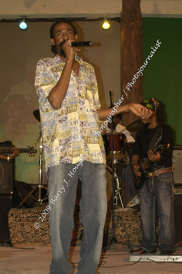  Sanchez - Live in Concert - at the One Love Reggae Concert Series 09/10 @ Negril Escape Resort & Spa - Also Featuring: Timmi Burrell and Justice Merchant- Backing Band Roots Warrior - DJ Gemini - MC Oliver Cargill, Negril Escape Resort & Spa, One Love Drive, West End, Negril, Westmoreland, Jamaica W.I. - Tuesday, November 24, 2009 - Photographs by Net2Market.com - Barry J. Hough Sr, Photographer / Photojournalist - Photos taken with a Nikon D70, D100, or D300 - Negril Travel Guide, Negril Jamaica WI - http://www.negriltravelguide.com - info@negriltravelguide.com...!