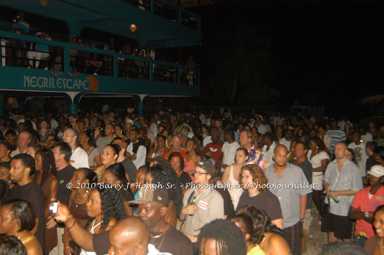 Tanya Stephens - Live In Concert @ Negril Escape Resort and Spa, Backing Band Roots Warrior, plus DJ Gemini, January 26, 2010, One Love Drive, West End, Negril, Westmoreland, Jamaica W.I. - Photographs by Net2Market.com - Barry J. Hough Sr, Photographer/Photojournalist - The Negril Travel Guide - Negril's and Jamaica's Number One Concert Photography Web Site with over 40,000 Jamaican Concert photographs Published -  Negril Travel Guide, Negril Jamaica WI - http://www.negriltravelguide.com - info@negriltravelguide.com...!