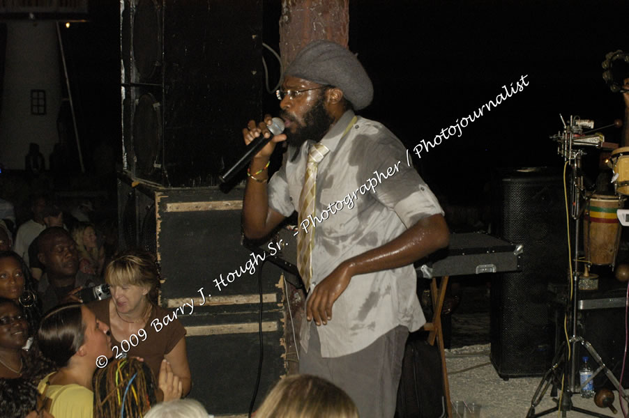  Tarrus Riley - Live in Concert - at the One Love Reggae Concert Series 09/10 @ Negril Escape Resort & Spa - Also Featuring: Mistic Bowie, Monday Justice, Cash, Dean Frazier - DJ Gemini - MC Oliver Cargill, Negril Escape Resort & Spa, One Love Drive, West End, Negril, Westmoreland, Jamaica W.I. - Tuesday, November 17, 2009 - Photographs by Net2Market.com - Barry J. Hough Sr, Photographer / Photojournalist - Photos taken with a Nikon D70, D100, or D300 - Negril Travel Guide, Negril Jamaica WI - http://www.negriltravelguide.com - info@negriltravelguide.com...!