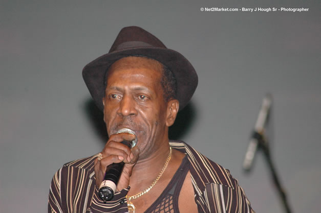 Gregory Isaacs @ Tru-Juice Rebel Salute 2007 - Saturday, January 13, 2007, Port Kaiser Sports Club, St. Elizabeth - Negril Travel Guide, Negril Jamaica WI - http://www.negriltravelguide.com - info@negriltravelguide.com...!