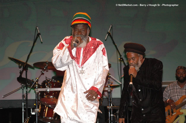 The Abyssinians @ Tru-Juice Rebel Salute 2007 - Saturday, January 13, 2007, Port Kaiser Sports Club, St. Elizabeth - Negril Travel Guide, Negril Jamaica WI - http://www.negriltravelguide.com - info@negriltravelguide.com...!