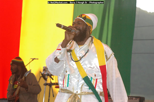 Capleton at Tru-Juice Rebel Salute 2008 - The 15th staging of Tru-Juice Rebel Salute, Saturday, January 12, 2008, Port Kaiser Sports Club, St. Elizabeth, Jamaica W.I. - Photographs by Net2Market.com - Barry J. Hough Sr, Photographer - Negril Travel Guide, Negril Jamaica WI - http://www.negriltravelguide.com - info@negriltravelguide.com...!