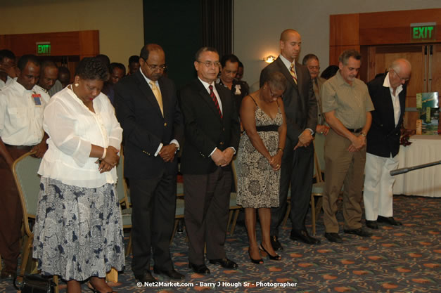 Red Cap Porters Awards - Minister of Tourism, Hon. Edmund Bartlett - Director of Tourism, Basil Smith - Friday, December 14, 2007 - Holiday Inn Sunspree, Montego Bay, Jamaica W.I. - Photographs by Net2Market.com - Barry J. Hough Sr, Photographer - Negril Travel Guide, Negril Jamaica WI - http://www.negriltravelguide.com - info@negriltravelguide.com...!