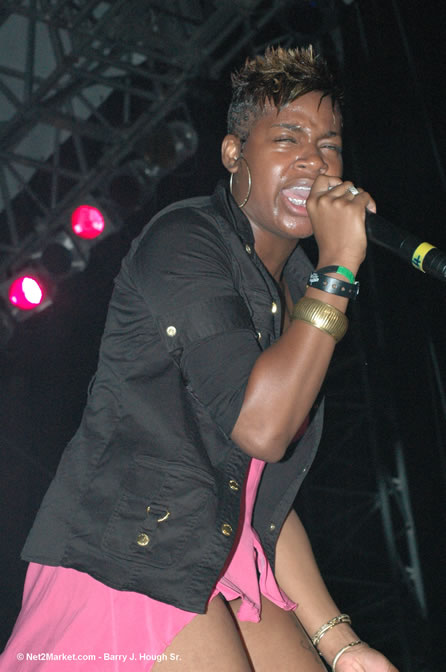 Fantasia - Red Stripe Reggae Sumfest 2005 - International Night #2 - July 23th, 2005 - Negril Travel Guide, Negril Jamaica WI - http://www.negriltravelguide.com - info@negriltravelguide.com...!