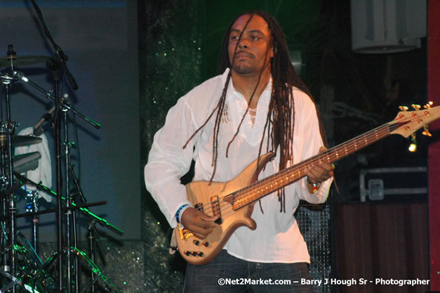 Tanya Stephens - Red Stripe Reggae Sumfest 2007 - Zenith - Saturday, July 21, 2007 - Catherine Hall, Montego Bay, St James, Jamaica W.I. - Negril Travel Guide, Negril Jamaica WI - http://www.negriltravelguide.com - info@negriltravelguide.com...!