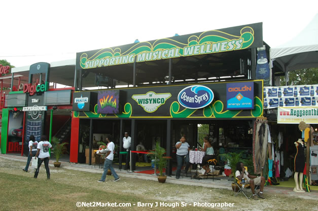 Venue Pre Explosion - Thursday, July 19, 2007 - Red Stripe Reggae Sumfest at Catherine Hall, Montego Bay, St Jamaica, Jamaica W.I. - Negril Travel Guide.com, Negril Jamaica WI - http://www.negriltravelguide.com - info@negriltravelguide.com...!