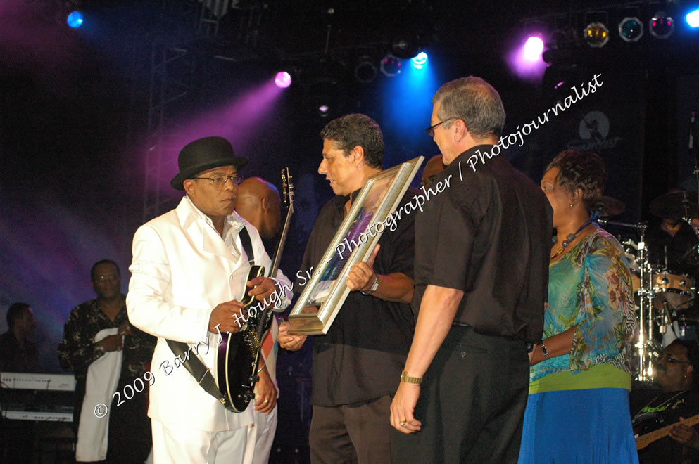  Michael Jackson - A Lifetime Achievement Award was presented to Michael Jackson and received by Tito Jackson @ Reggae Sumfest 2009 - International Night 2 - Reggae Sumfest 2009,Catherine Hall, Montego Bay, St. James, Jamaica W.I. - Saturday, July 25, 2009 - Reggae Sumfest 2009, July 19 - 25, 2009 - Photographs by Net2Market.com - Barry J. Hough Sr. Photojournalist/Photograper - Photographs taken with a Nikon D70, D100, or D300 - Negril Travel Guide, Negril Jamaica WI - http://www.negriltravelguide.com - info@negriltravelguide.com...!