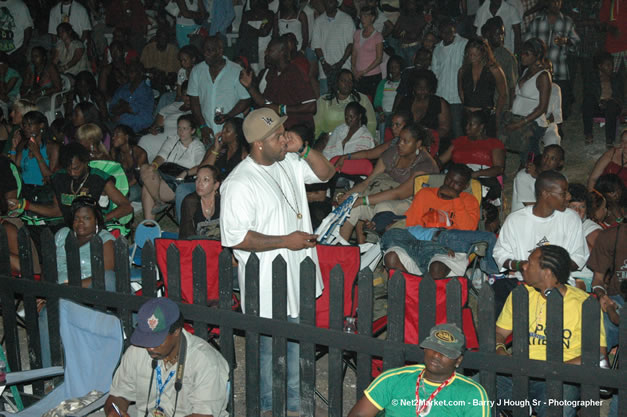 Venue & Audience - Ignition - The Internation Fire Blazes - Friday, July 21, 2006 - Montego Bay, Jamaica - Negril Travel Guide, Negril Jamaica WI - http://www.negriltravelguide.com - info@negriltravelguide.com...!