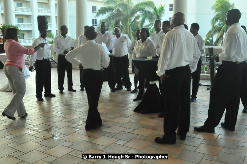 The Ministry of Tourism - Tourism Service Excellence Awards Ceremony held at the Ritz Carlton Rose Rall Golf and Spa Resort, Montego Bay on Friday, April 24, 2009 - Photographs by Net2Market.com - Barry J. Hough Sr. Photojournalist/Photograper - Photographs taken with a Nikon D300 - Negril Travel Guide, Negril Jamaica WI - http://www.negriltravelguide.com - info@negriltravelguide.com...!