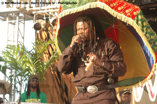 Luciano @ Western Consciousness 2007 - Presented by King of Kings Productons - Saturday, April 28, 2007 - Llandilo Cultural Centre, Savanna-La-Mar, Westmoreland, Jamaica W.I. - Negril Travel Guide, Negril Jamaica WI - http://www.negriltravelguide.com - info@negriltravelguide.com...!