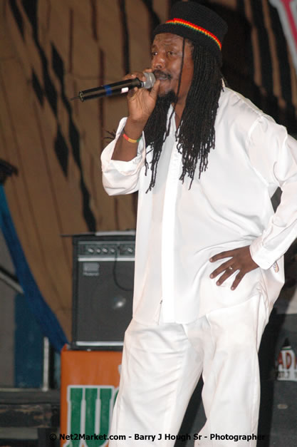 Mackie Conscious @ Western Consciousness 2007 - Presented by King of Kings Productons - Saturday, April 28, 2007 - Llandilo Cultural Centre, Savanna-La-Mar, Westmoreland, Jamaica W.I. - Negril Travel Guide, Negril Jamaica WI - http://www.negriltravelguide.com - info@negriltravelguide.com...!