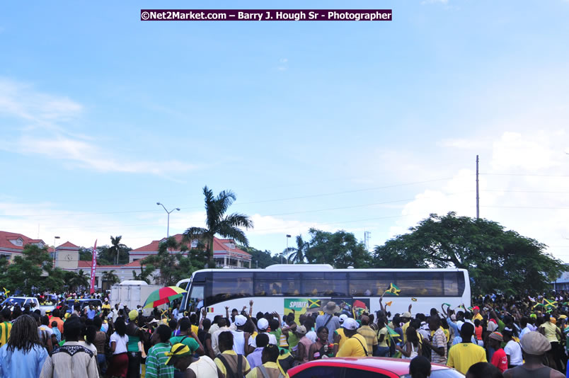 The City of Montego Bay Welcomes Our 2008 Olympians - Western Motorcade - Civic Ceremony - A Salute To Our Beijing Heros - Sam Sharpe Square, Montego Bay, Jamaica - Tuesday, October 7, 2008 - Photographs by Net2Market.com - Barry J. Hough Sr. Photojournalist/Photograper - Photographs taken with a Nikon D300 - Negril Travel Guide, Negril Jamaica WI - http://www.negriltravelguide.com - info@negriltravelguide.com...!